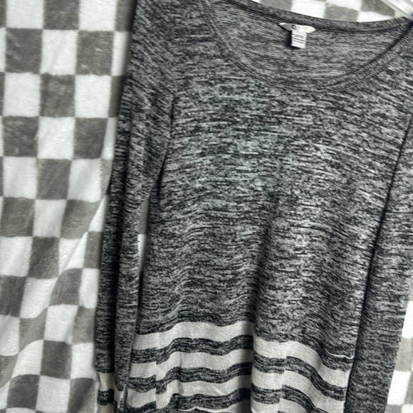 Velcom Long Sleeve Crew Neck Nit top Size S/Small 10 - Picture 3 of 7